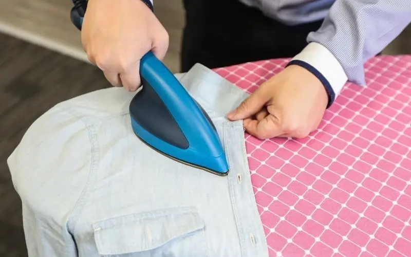 工作服生产厂家为您解答衣服怎么熨烫