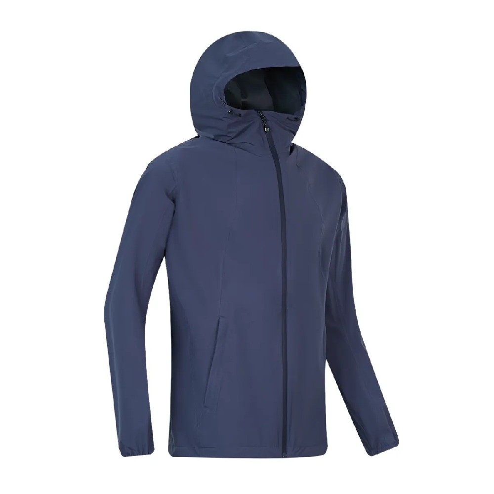 怎样洗冲锋衣才干不毁坏防水层呢？