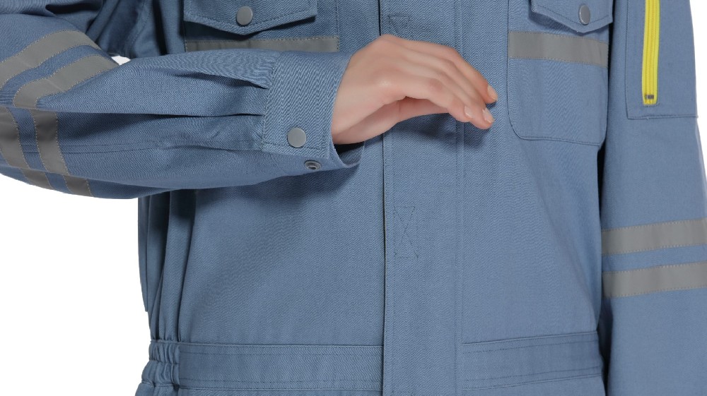 厂服价格为什么差异很大？