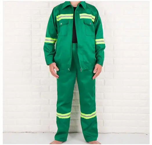 绿化工人服装样式的色彩搭配有哪些注意事项？