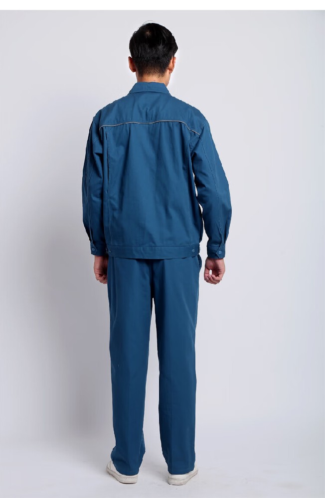 电工服男装是有必要预备的，定制电工服男装需谨慎
