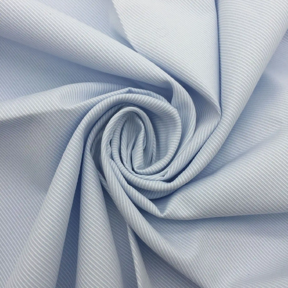 物业工装定做一般挑选涤棉面料的样式