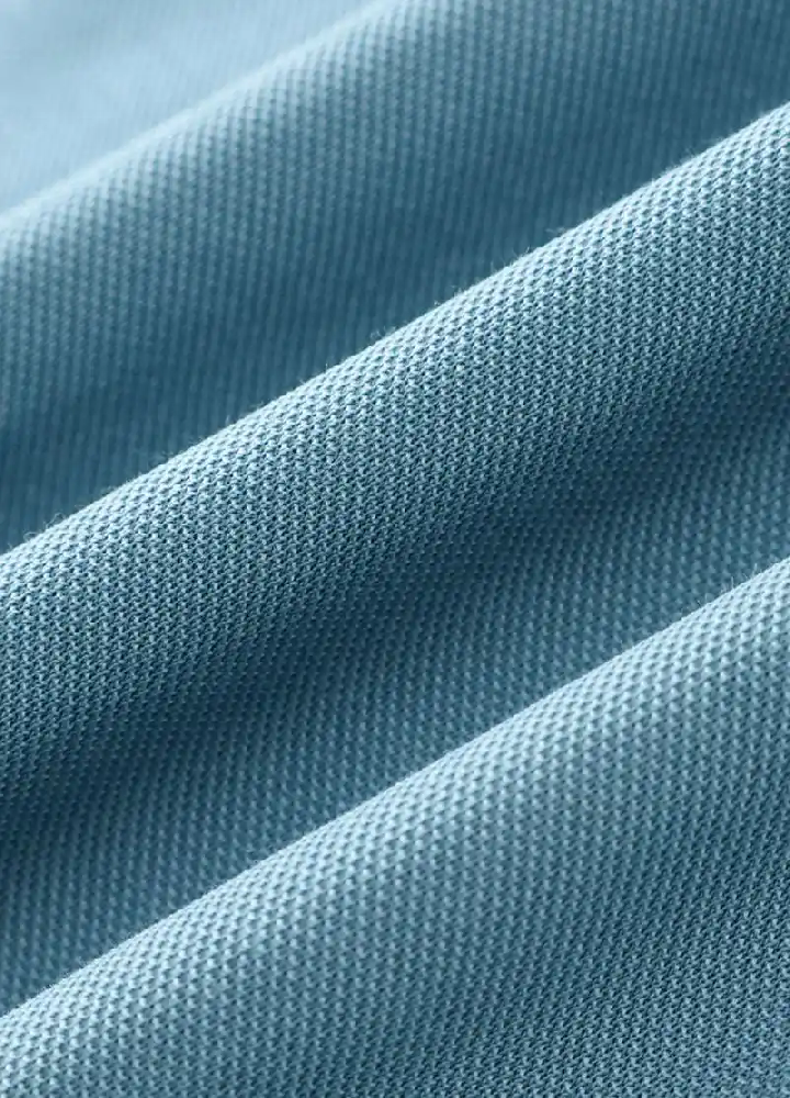 面料颜色会影响工作服的价格吗？