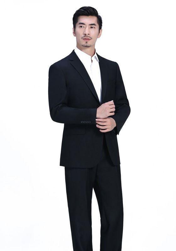 男装夹克定制在选择的时候需要注意哪些方面？