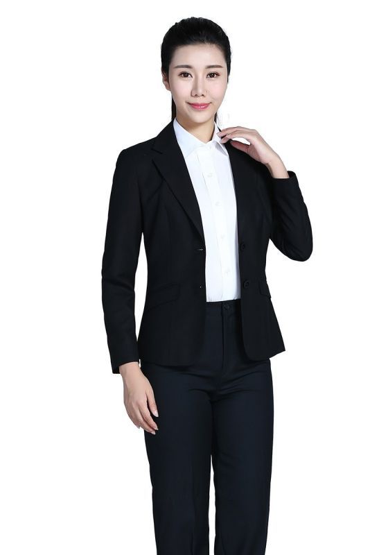 如何让女士西裤穿出个性与时尚？